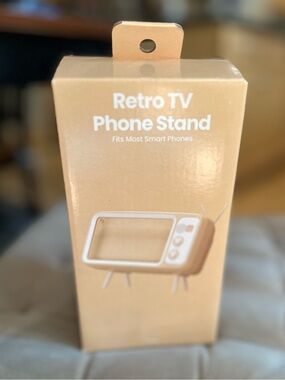 Retro TV Phone Stand - Beige - NEW IN BOX